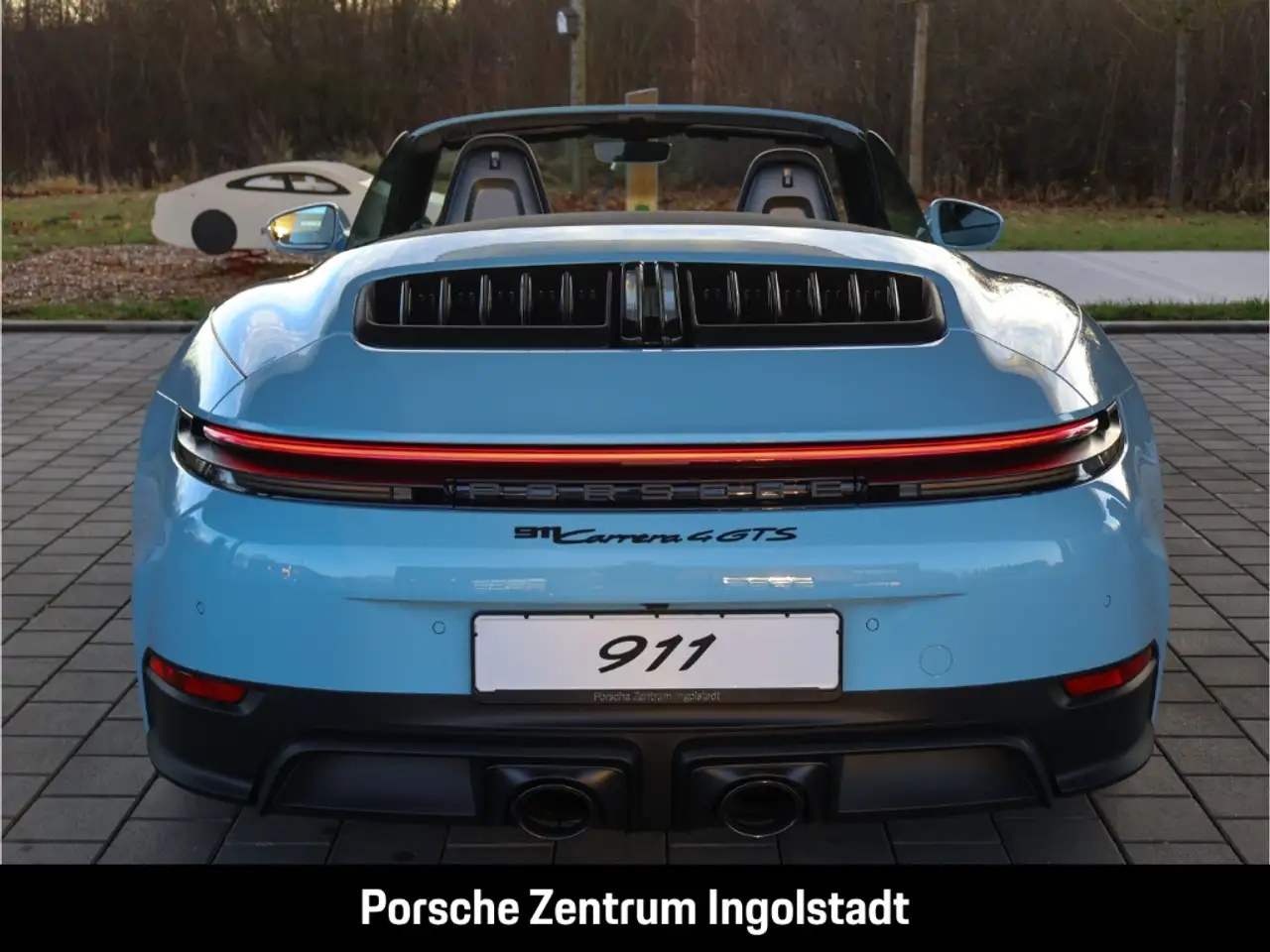 Porsche 992 911 4