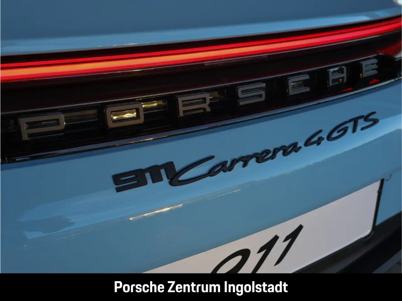 Porsche 992 911 7