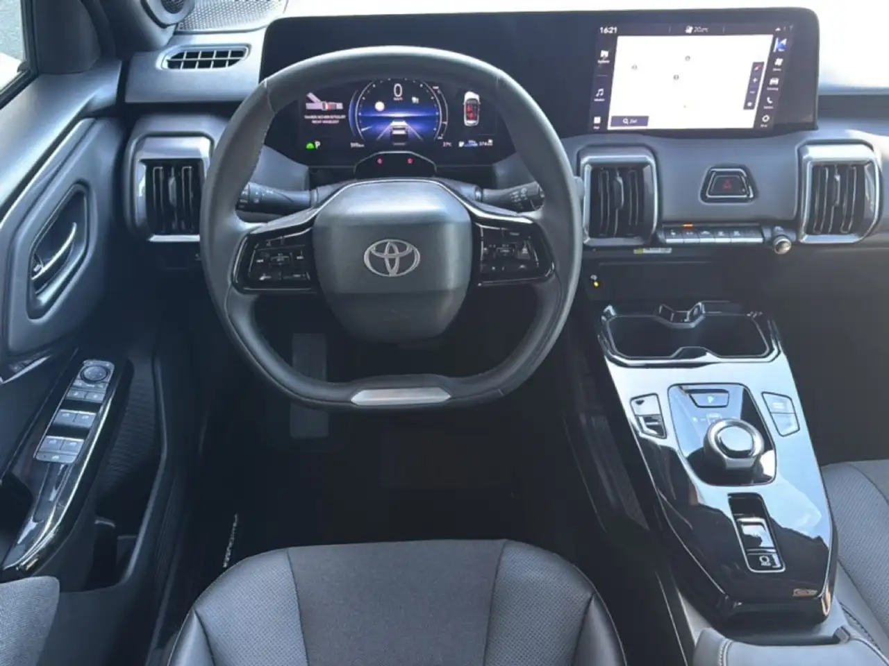 Toyota Urban 9