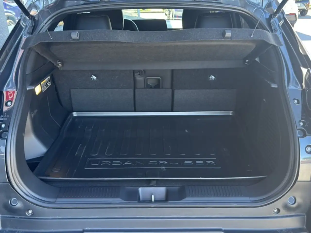 Toyota Urban 12