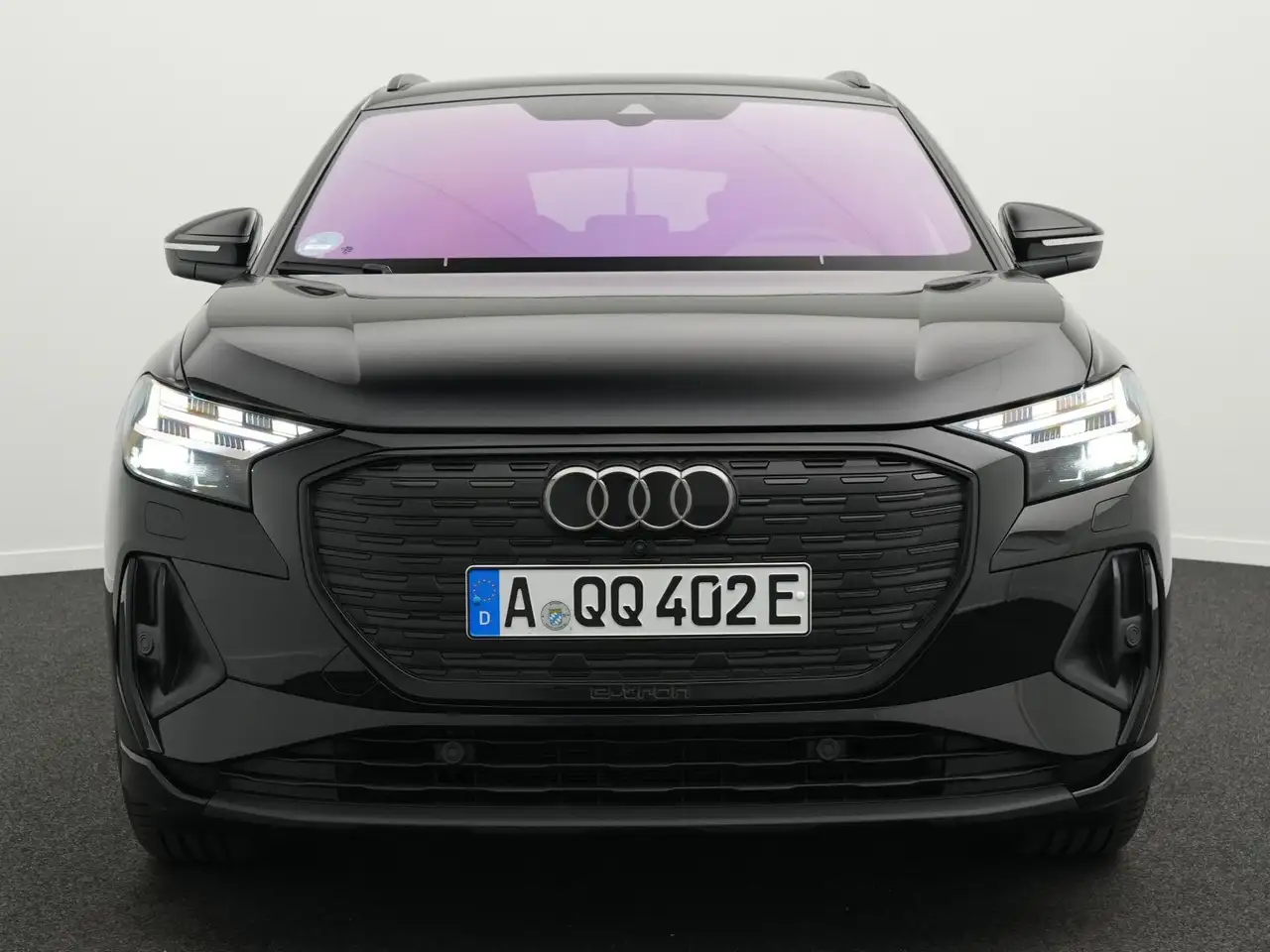 Audi Q4 6