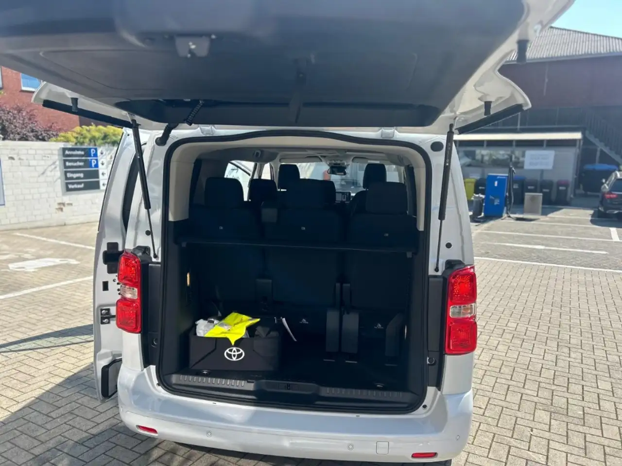 Toyota Proace 16