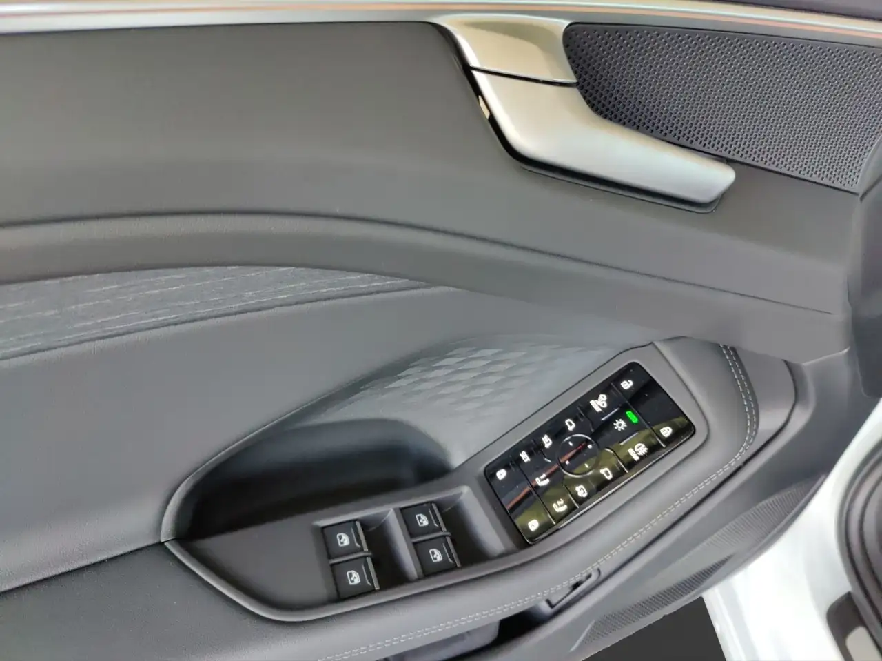 Audi A6 3