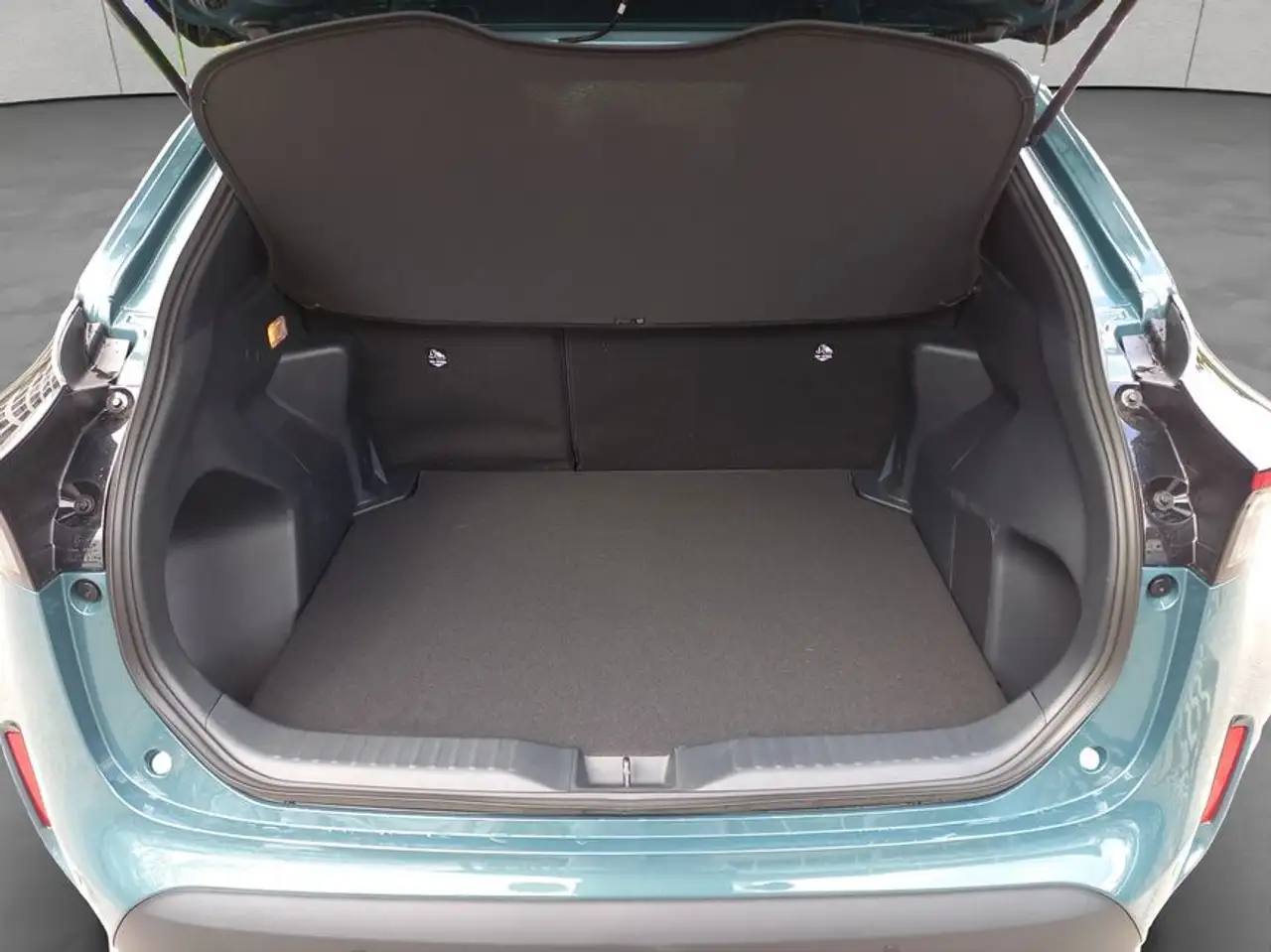 Toyota Yaris 5