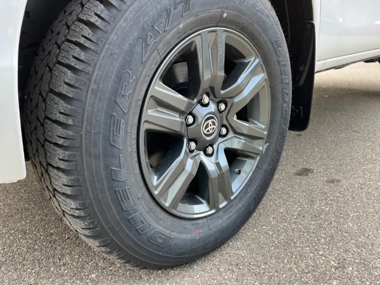 Toyota Hilux 8