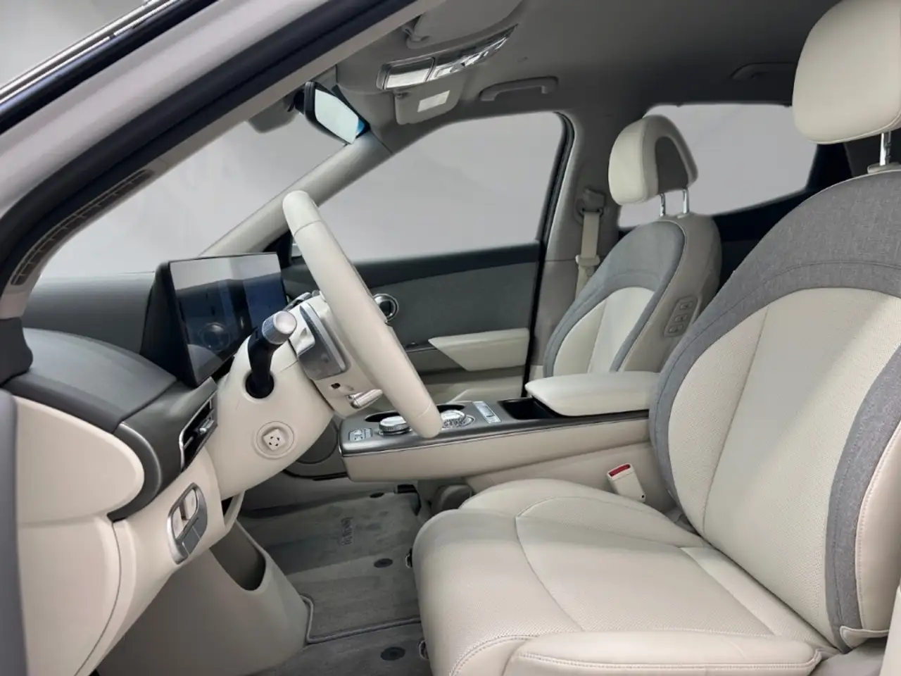 Genesis GV60 10