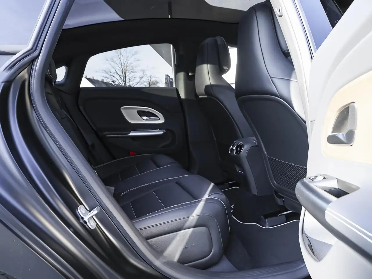 Mercedes-Benz CLA 250 7