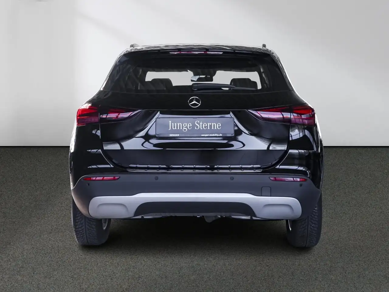 Mercedes-Benz GLA 200 5