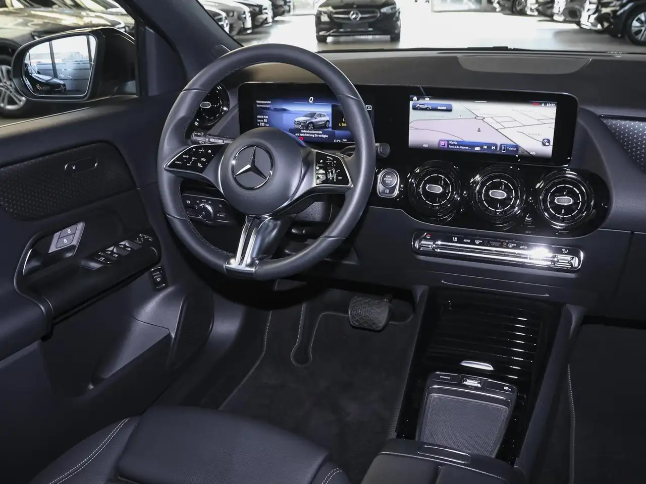 Mercedes-Benz GLA 200 8
