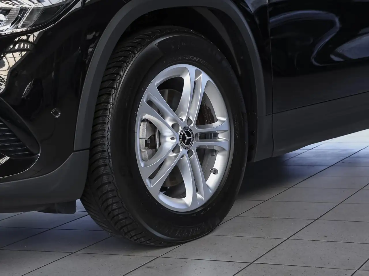 Mercedes-Benz GLA 200 9
