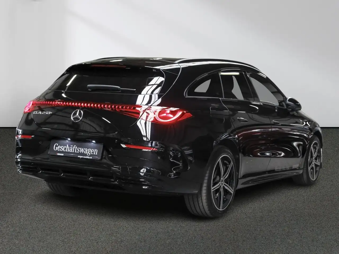 Mercedes-Benz CLA 250 3