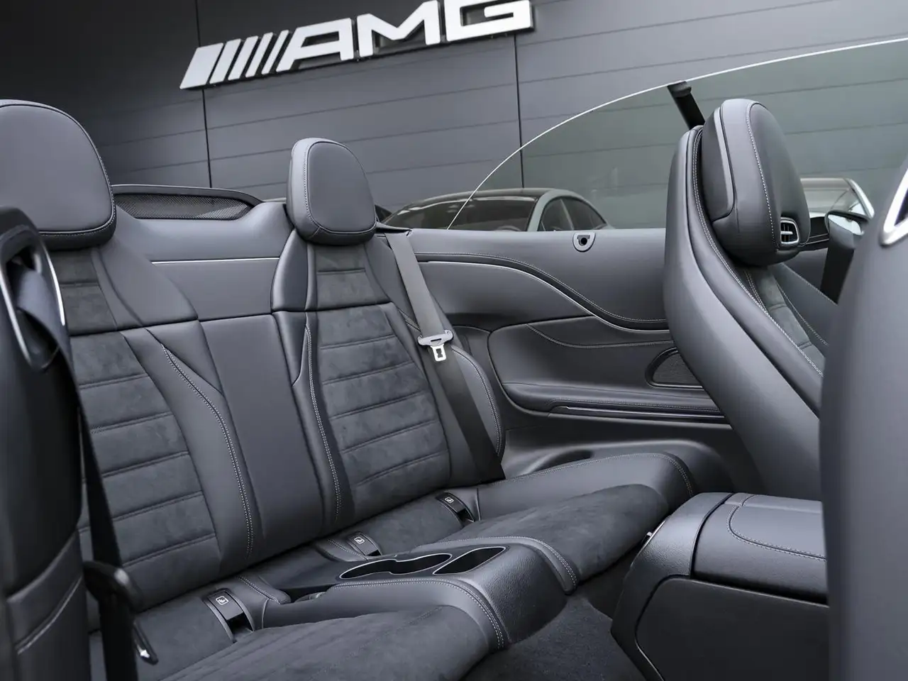 Mercedes-Benz CLE 180 7
