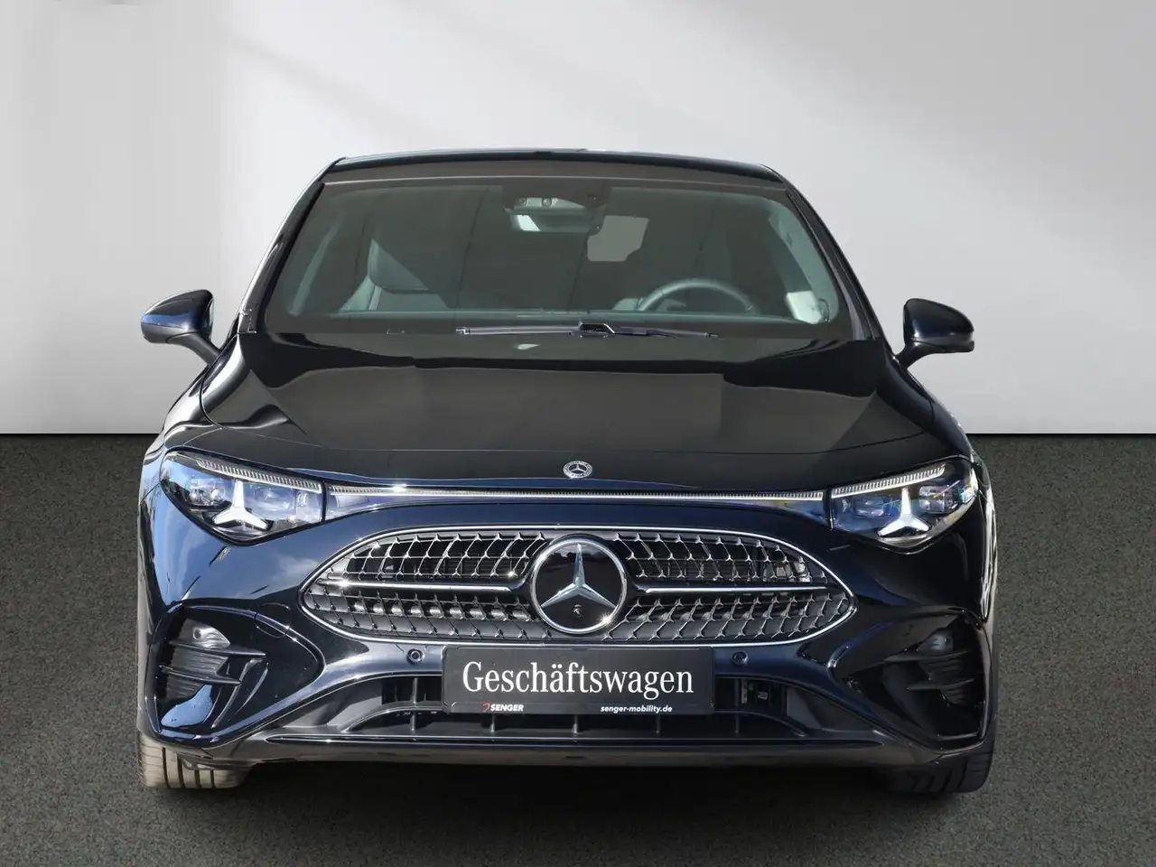 Mercedes-Benz CLA 200 4