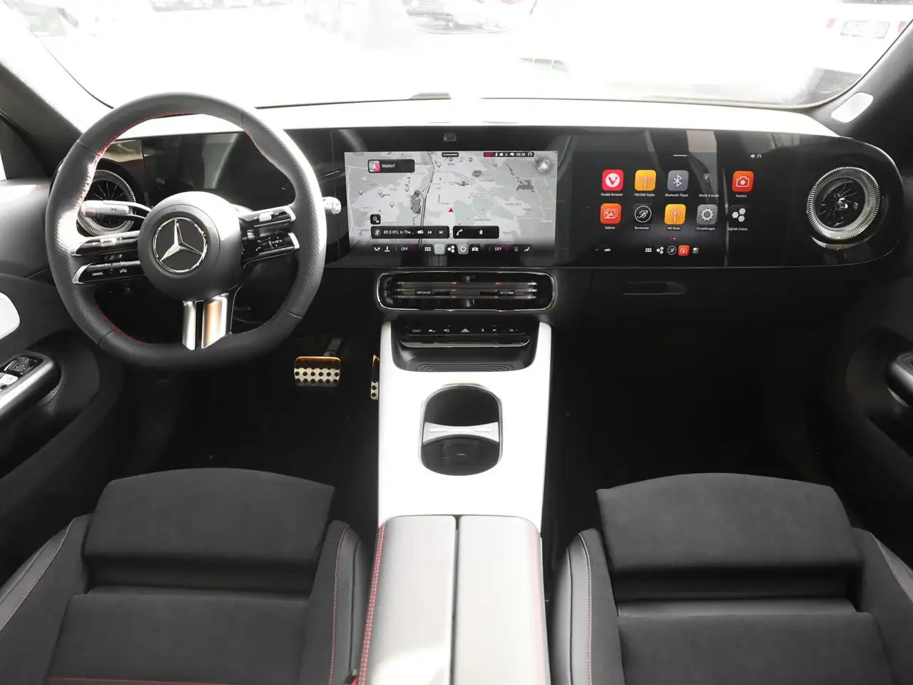 Mercedes-Benz CLA 200 8