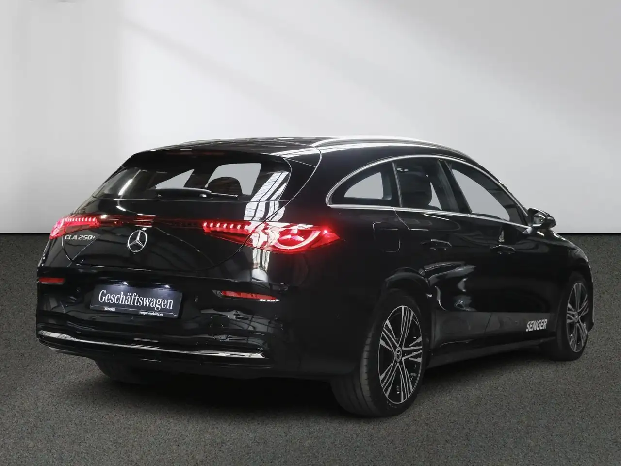 Mercedes-Benz CLA 250 3
