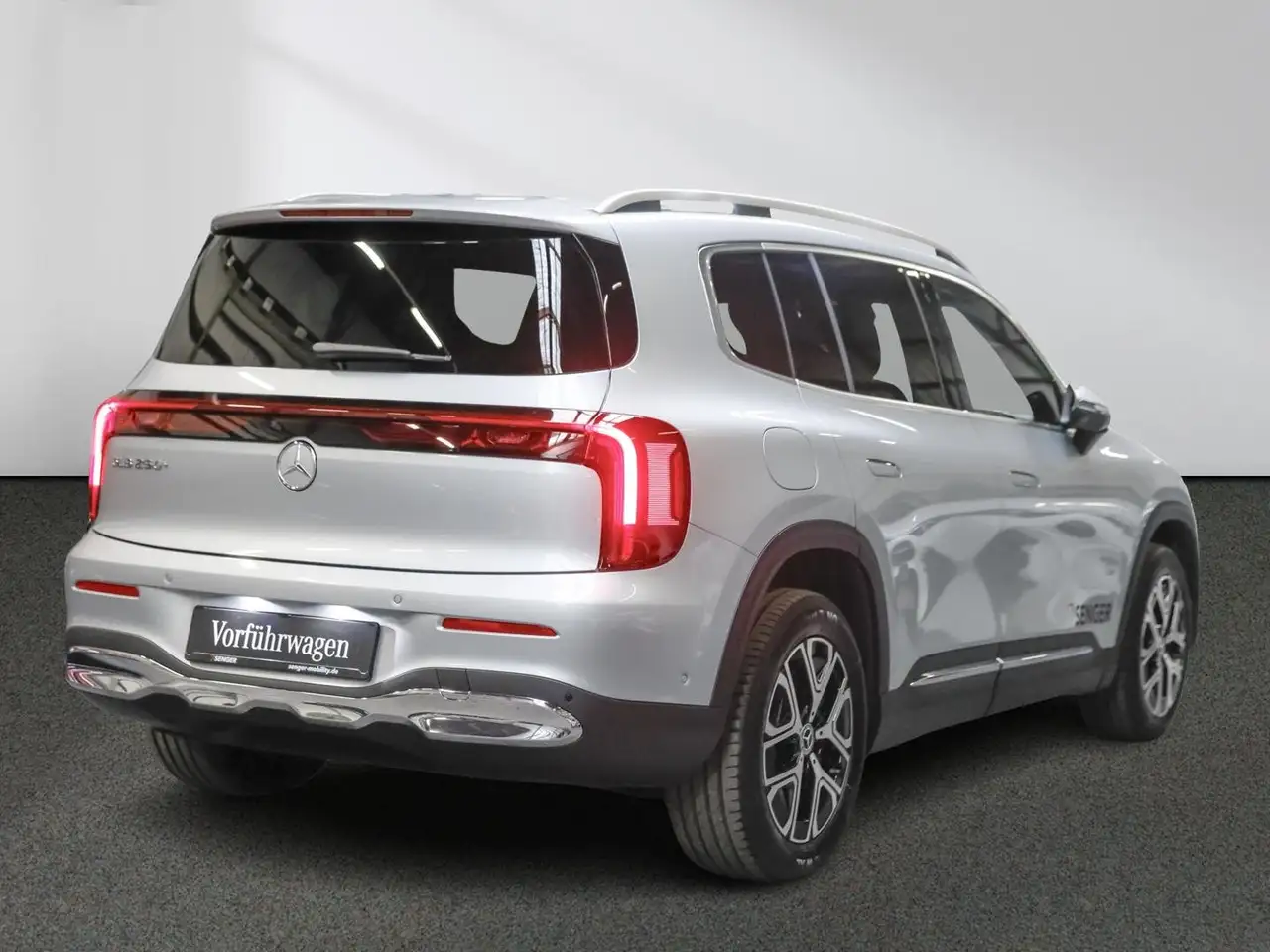 Mercedes-Benz GLB 250 3