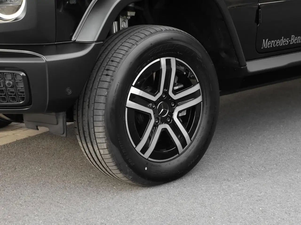 Mercedes-Benz G 580 12