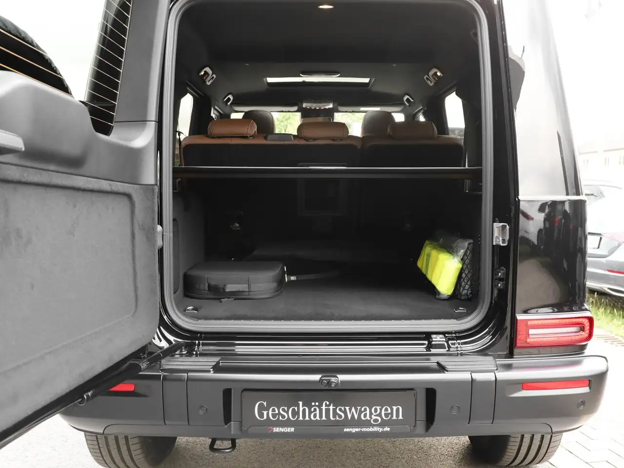 Mercedes-Benz G 580 13