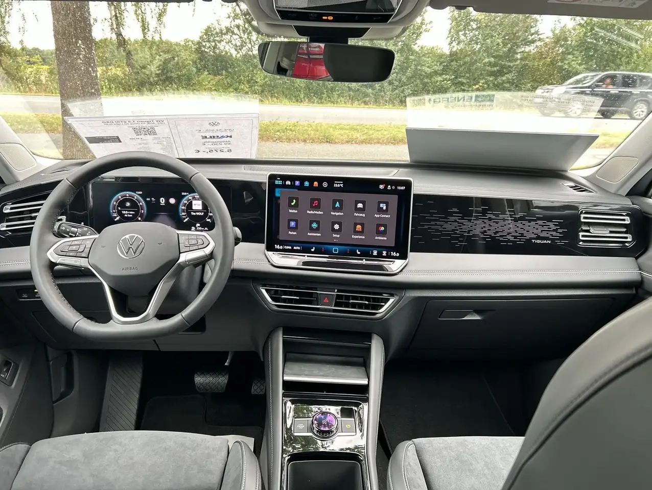 Volkswagen Tiguan 7