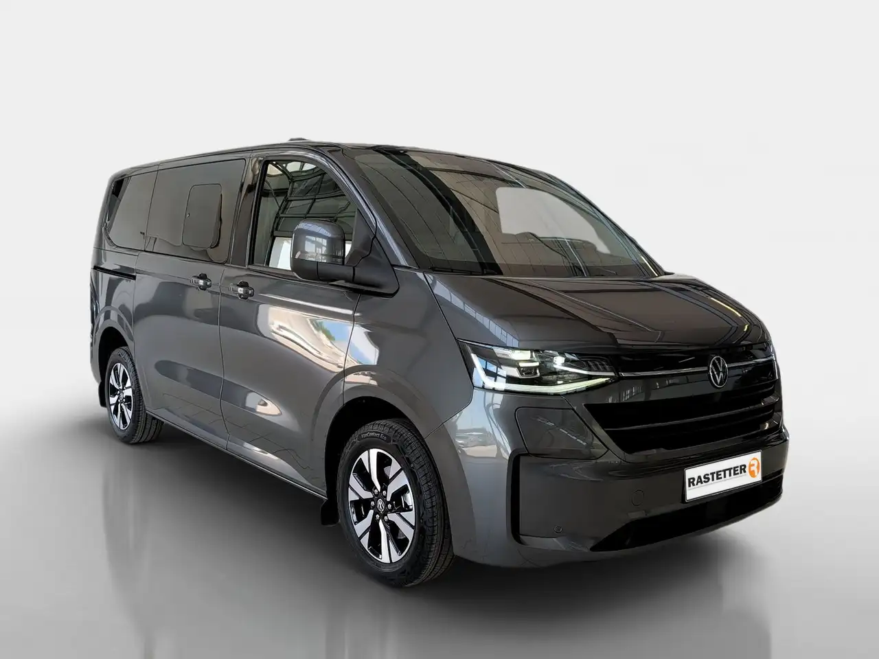 Volkswagen T7 Caravelle 8