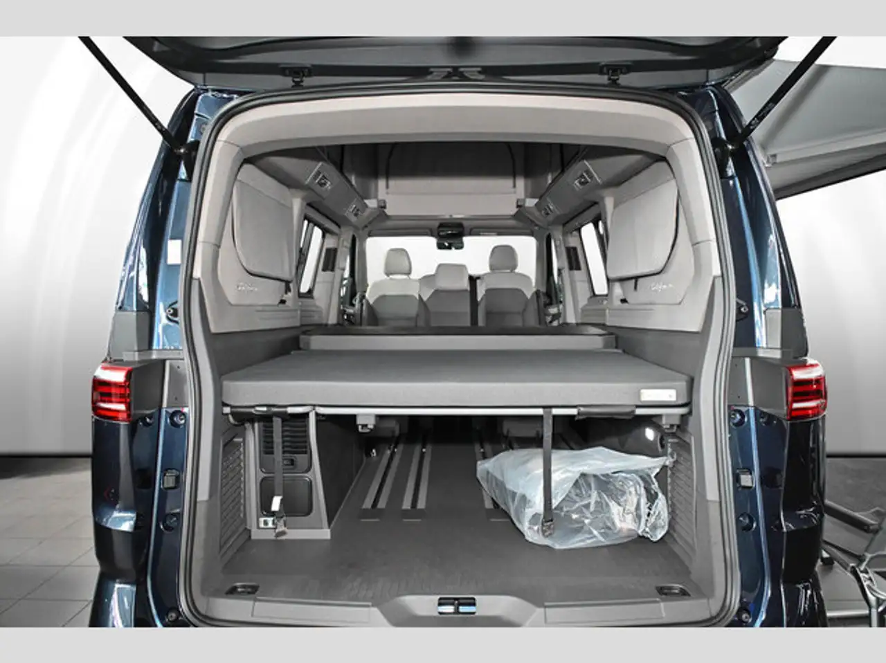 Volkswagen T7 California 6