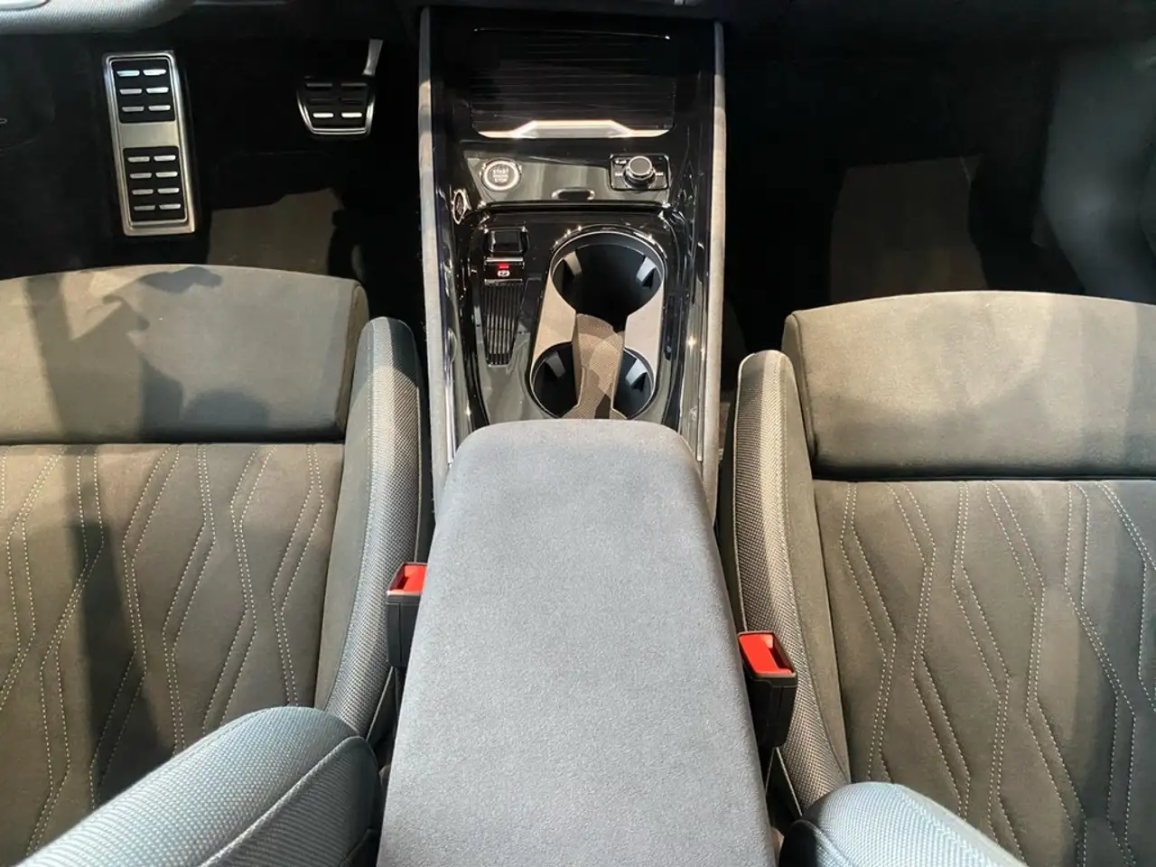 Audi Q3 11