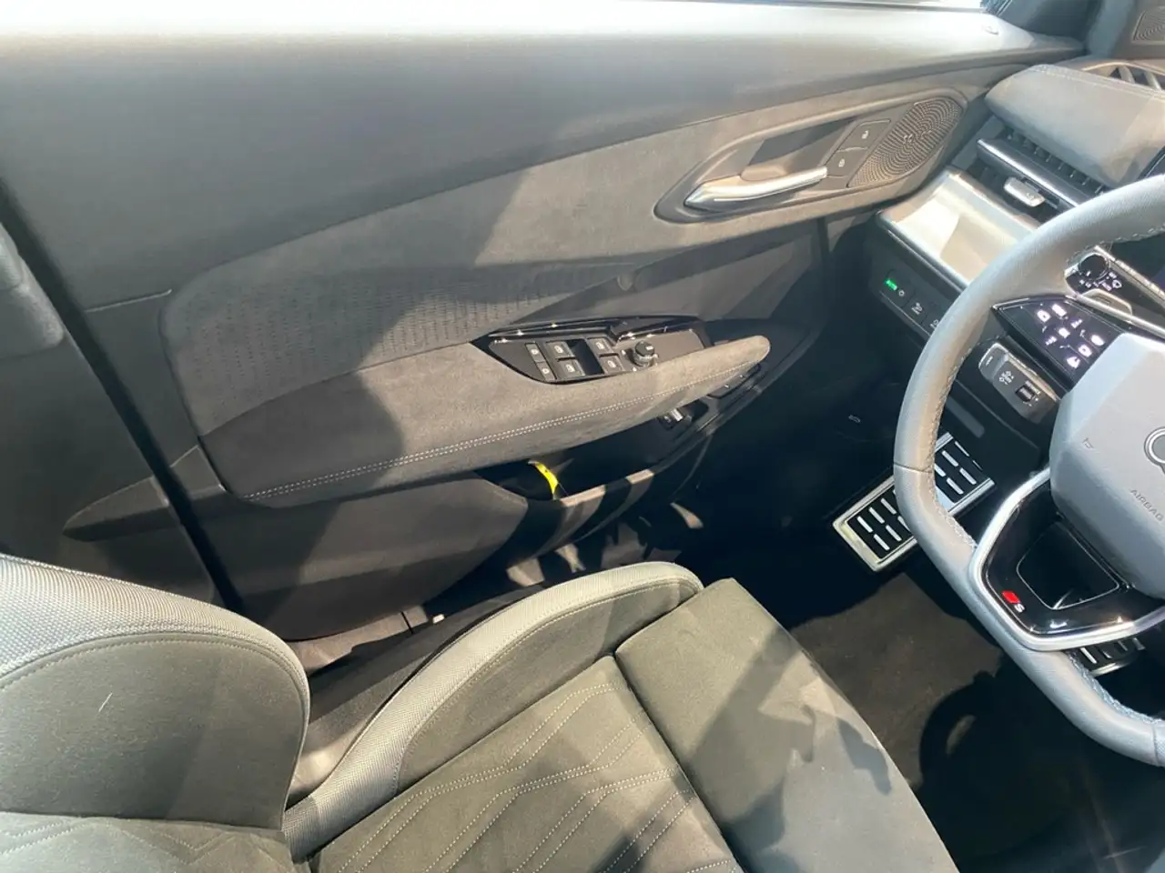 Audi Q3 12
