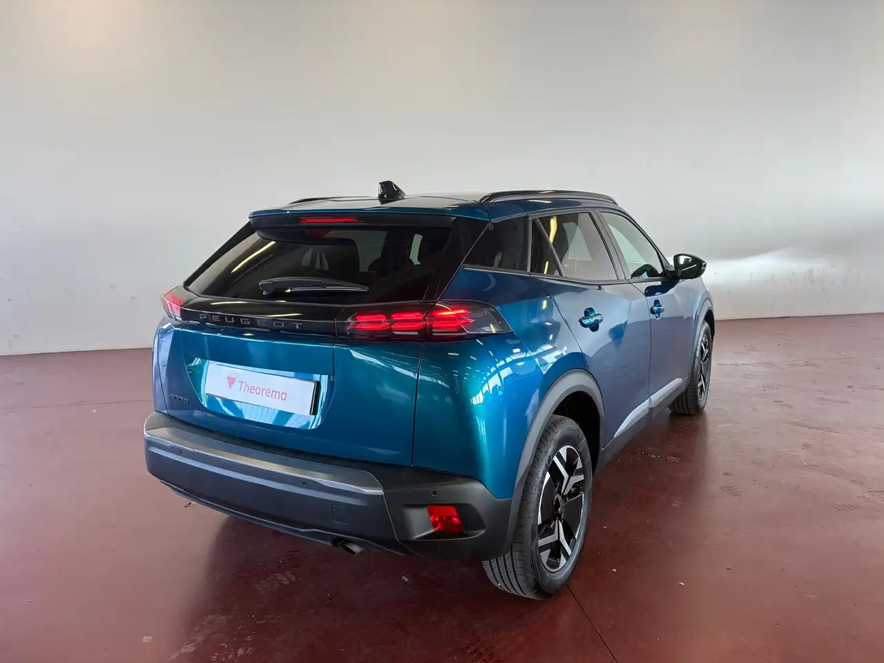 Peugeot 2008 5