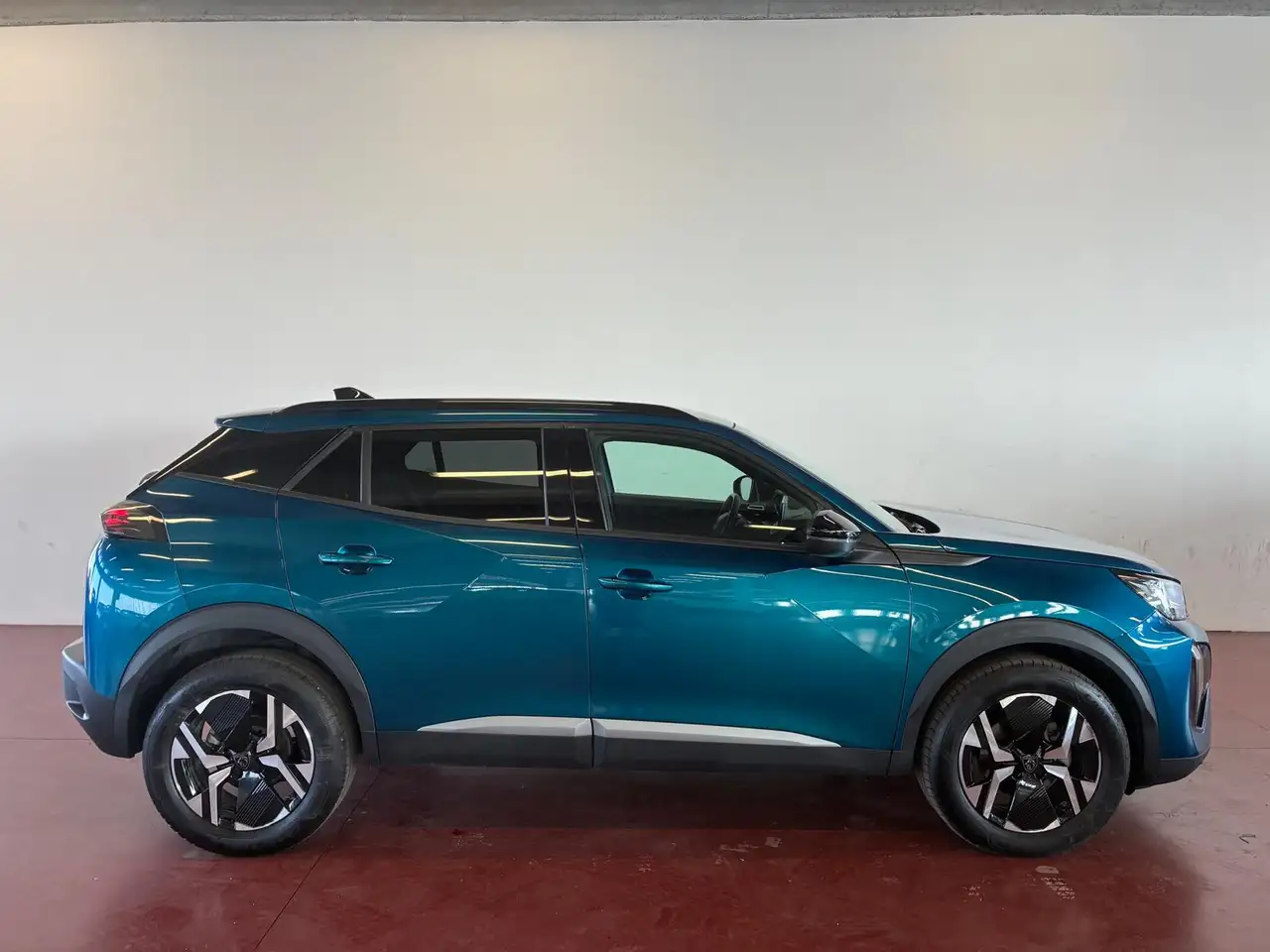 Peugeot 2008 6