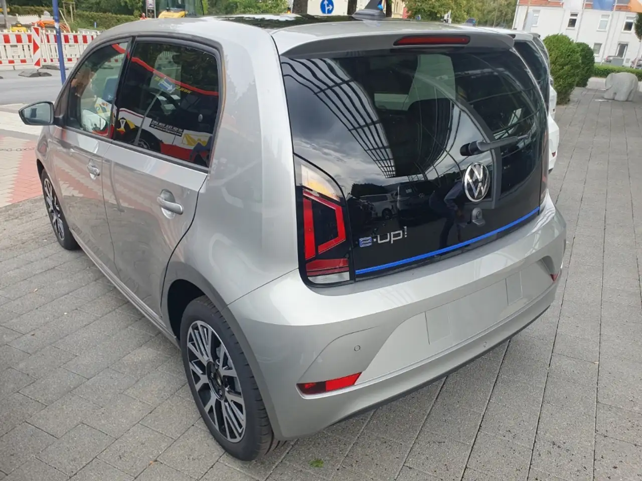 Volkswagen e-up! 5