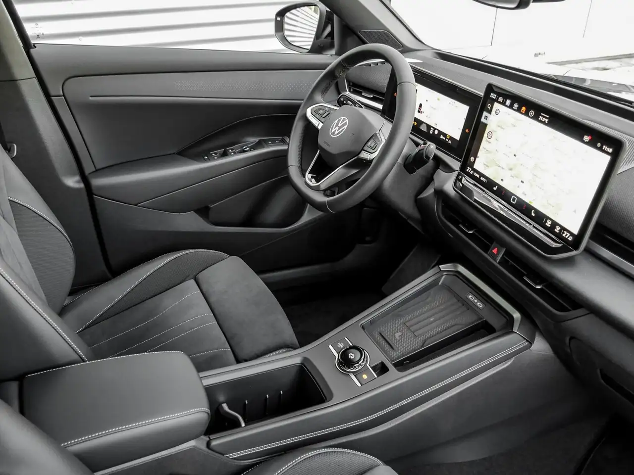 Volkswagen T-Roc 3