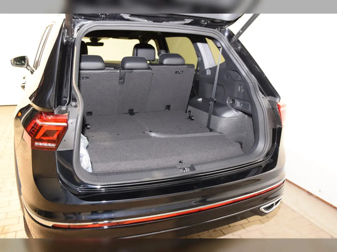 Volkswagen Tiguan 7
