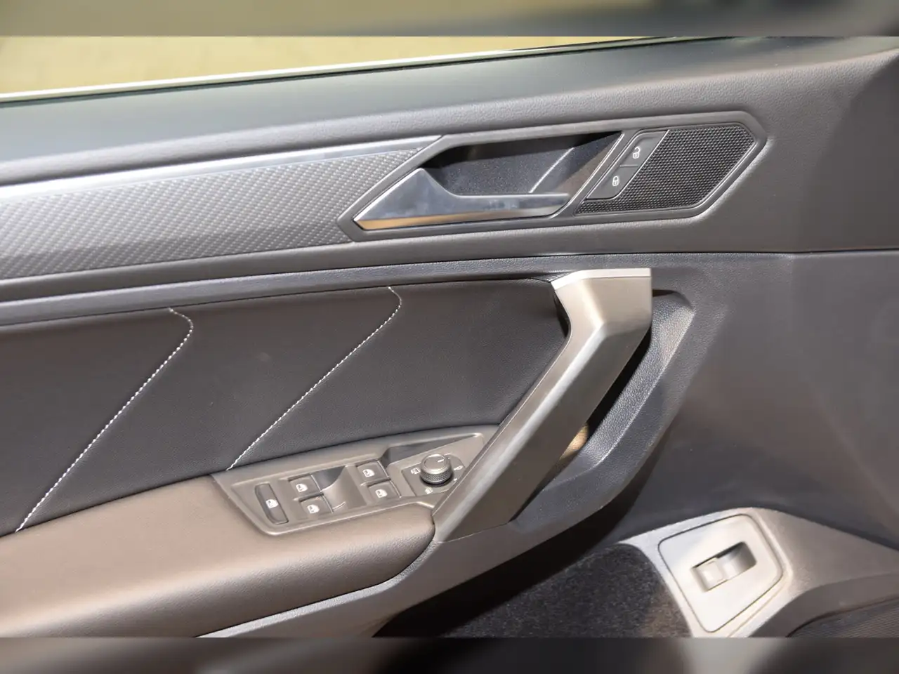 Volkswagen Tiguan 11