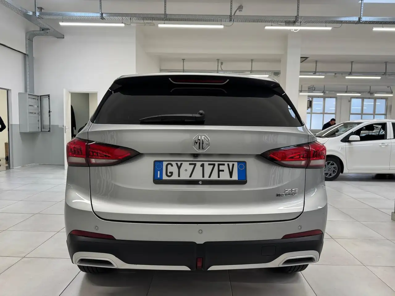 MG ZS 1.5 8