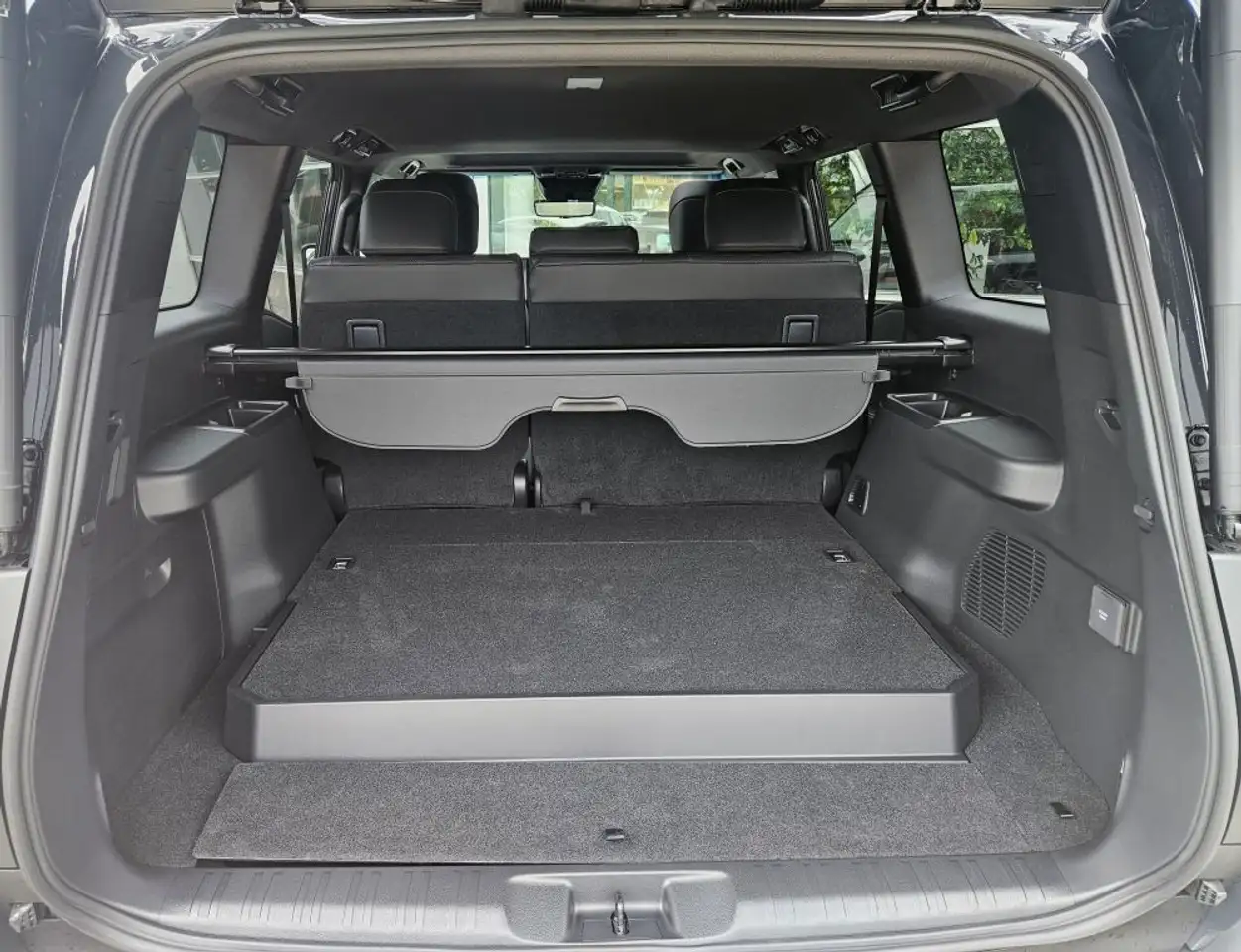 Toyota Land Cruiser 11