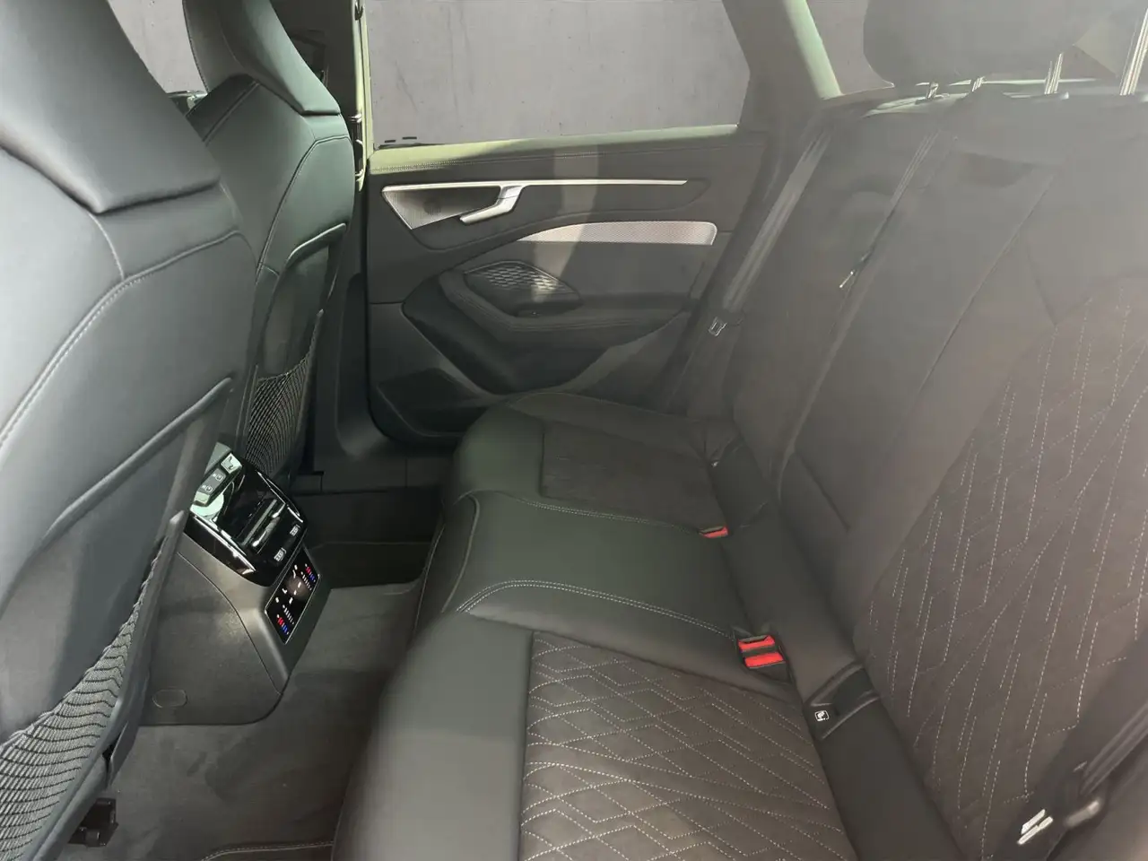 Audi A6 10