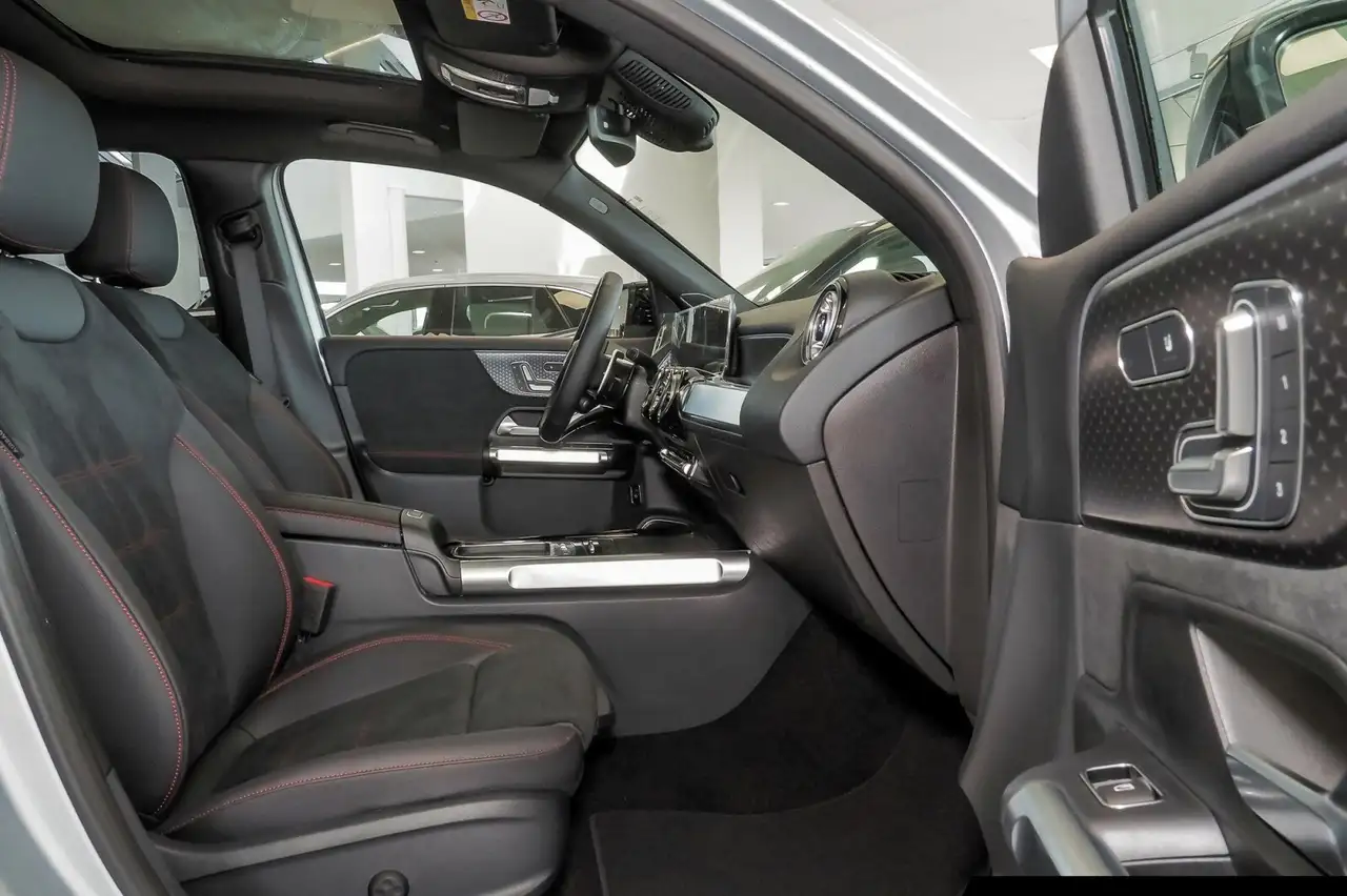 Mercedes-Benz GLB 35 6