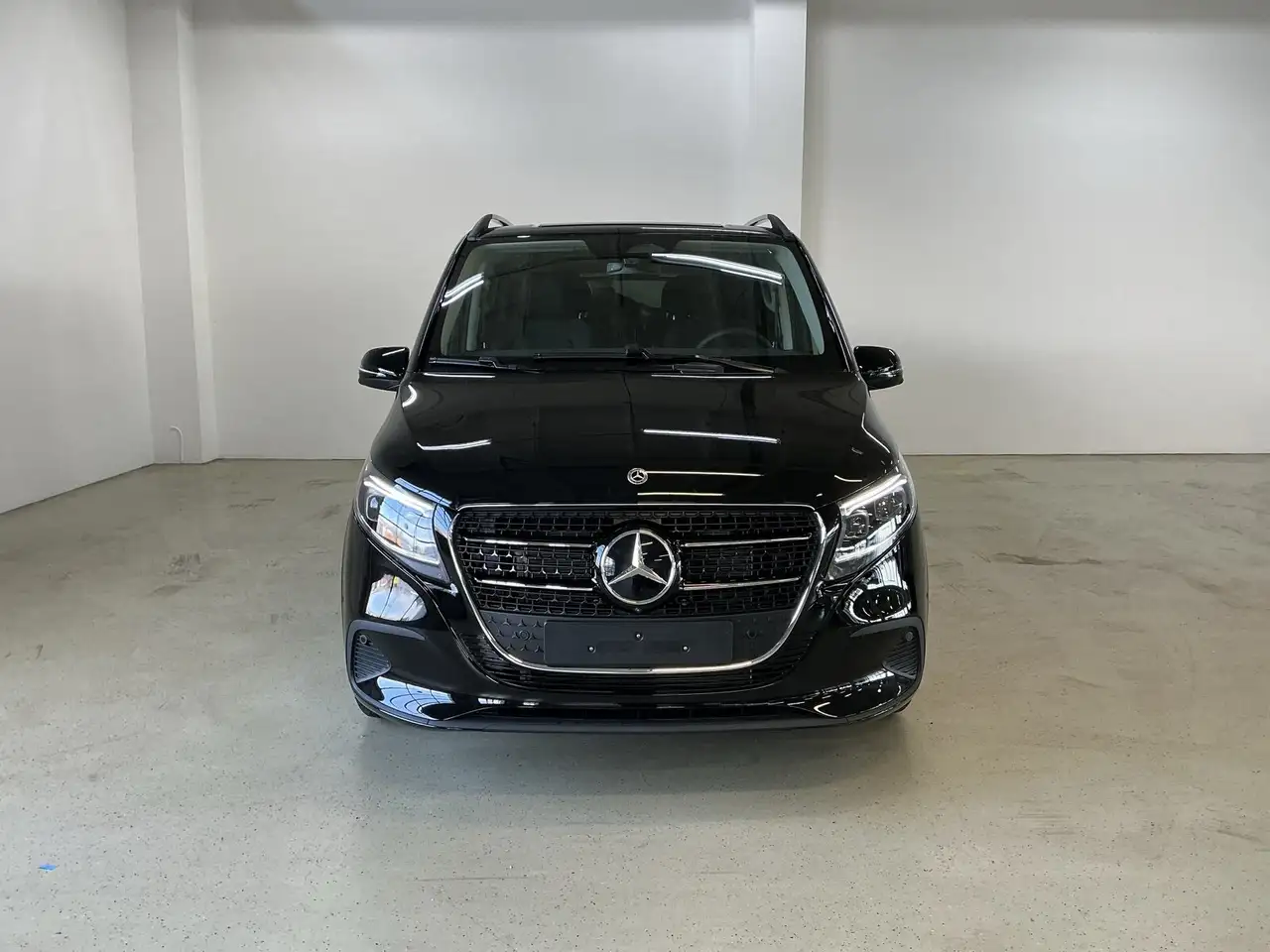 Mercedes-Benz V 250 2