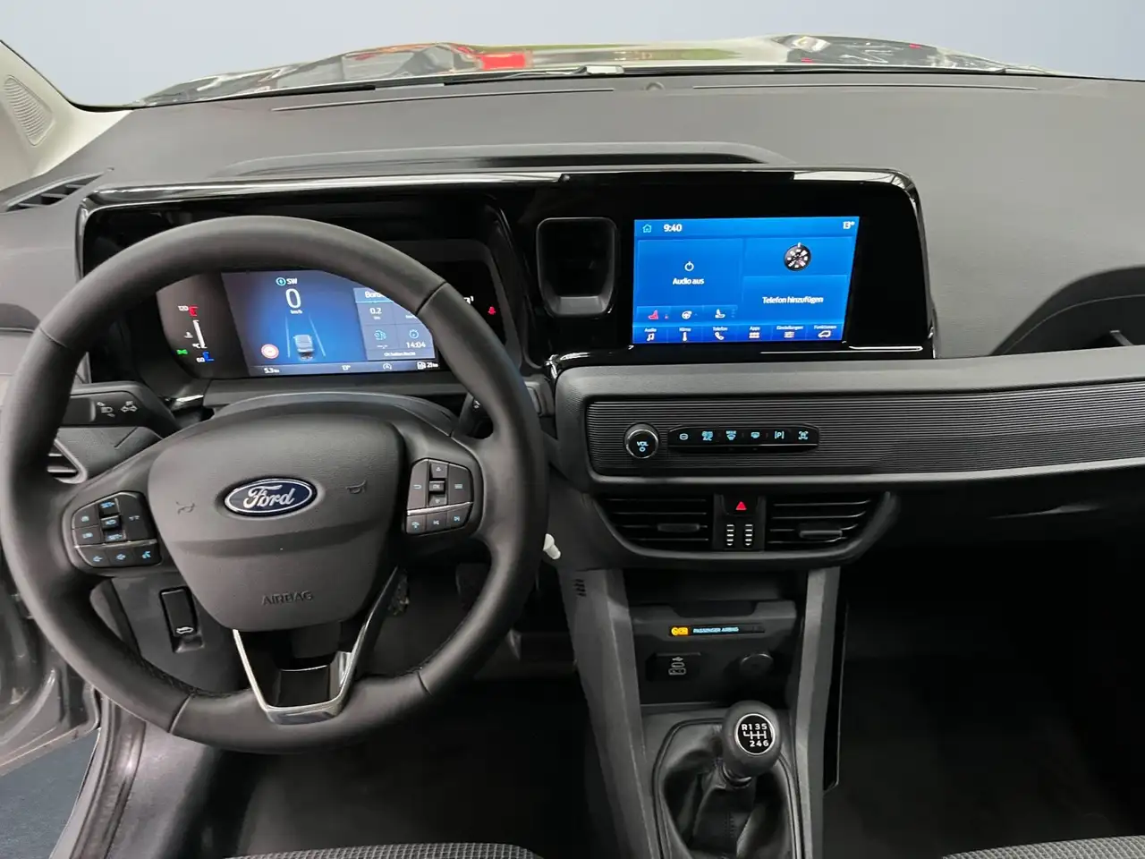 Ford Transit 8