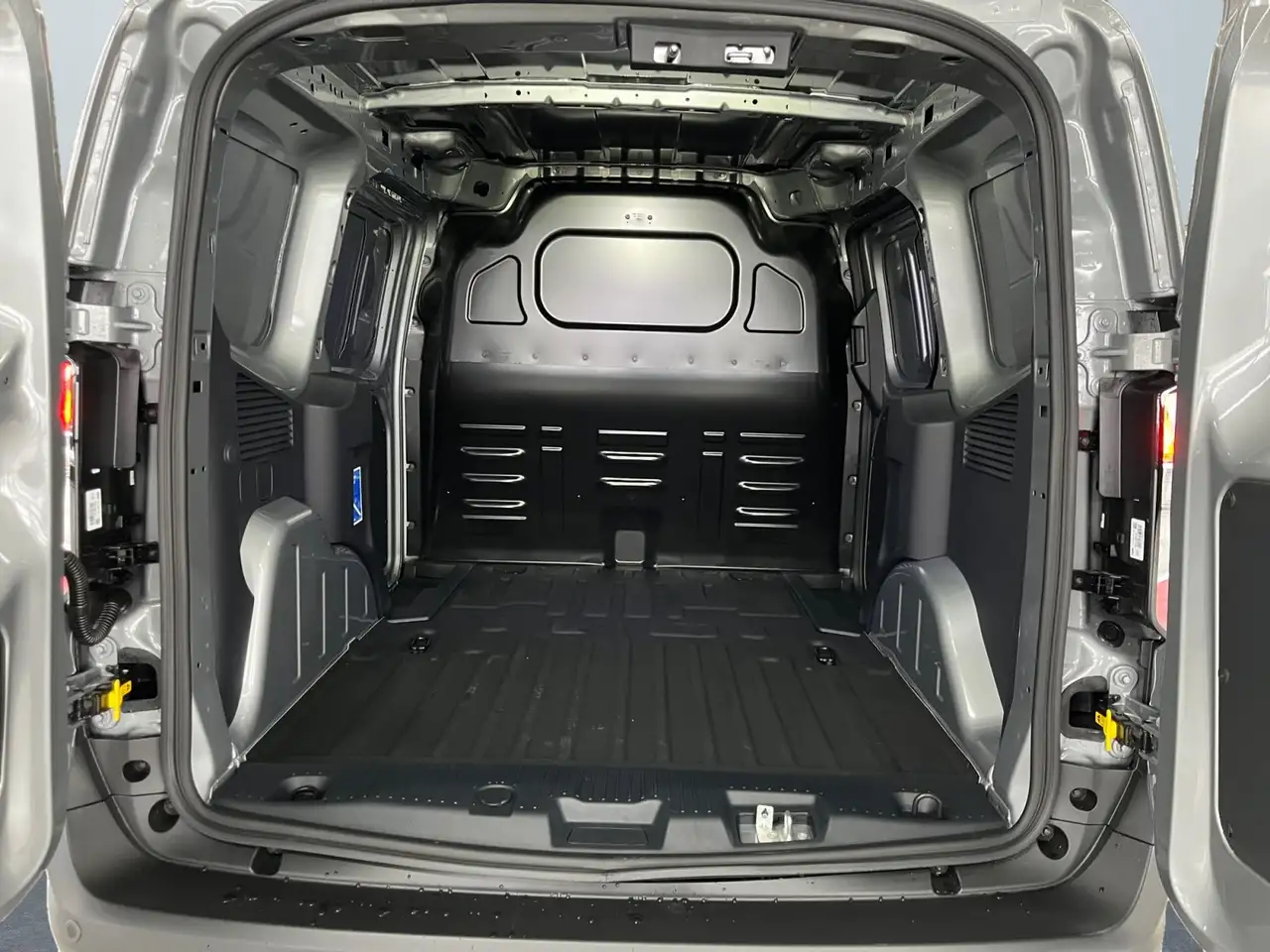 Ford Transit 14