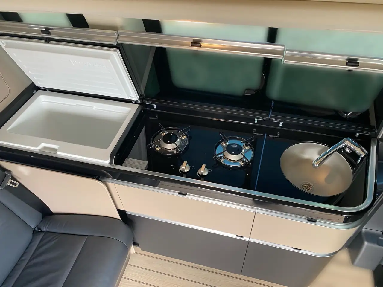 Mercedes-Benz V 250 11