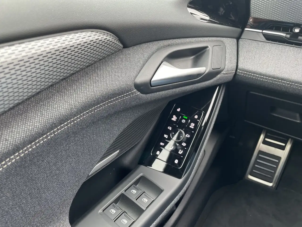 Audi A6 11