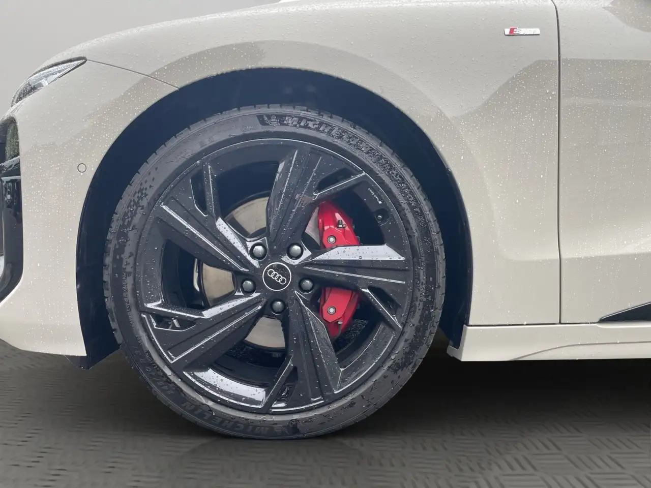 Audi A6 13
