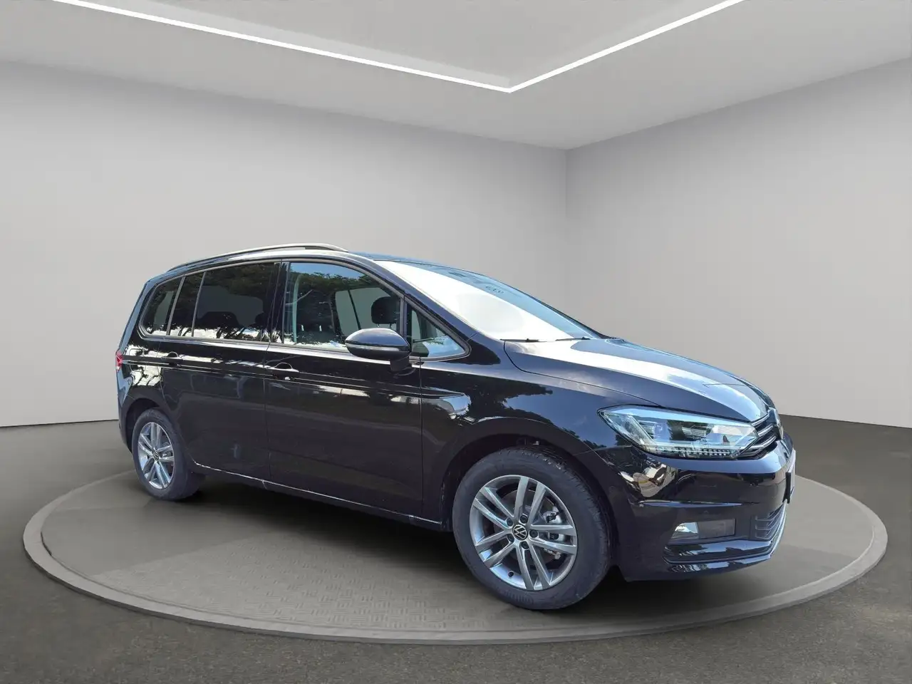 Volkswagen Touran 3