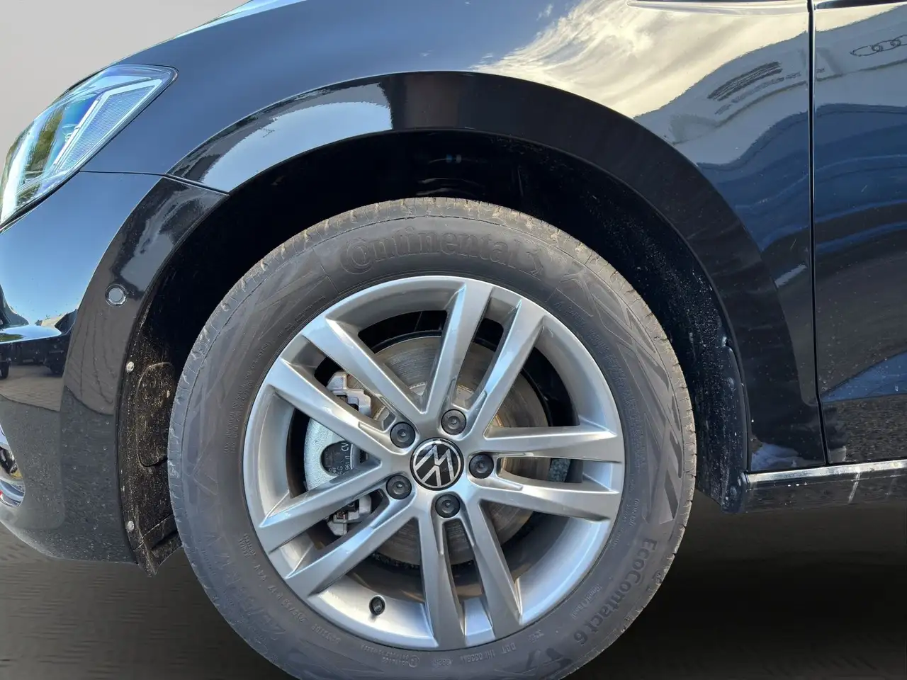 Volkswagen Touran 8