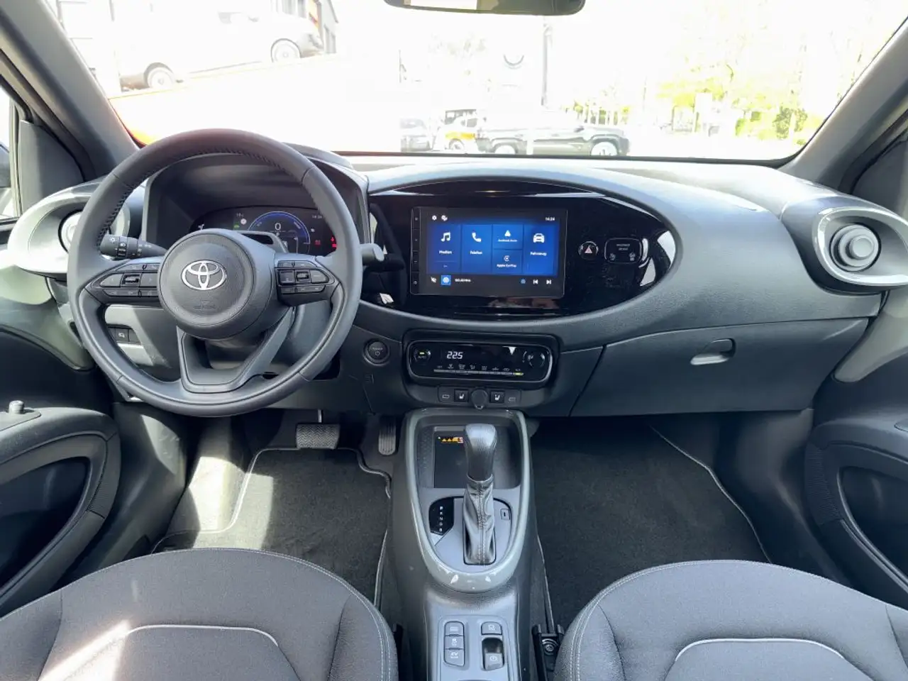 Toyota Aygo X 12