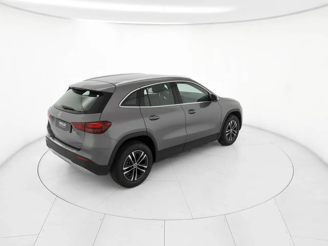Mercedes-Benz GLA 180 4