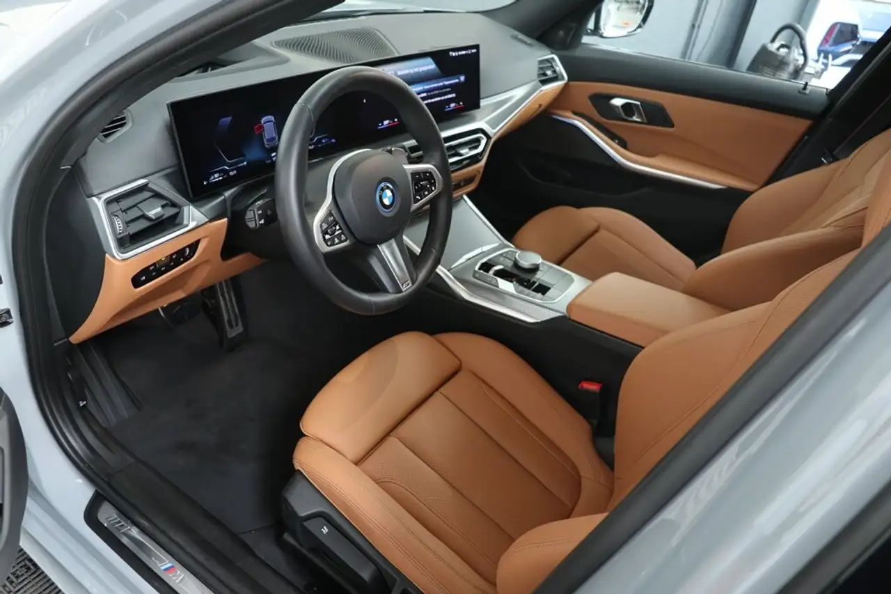 BMW 330 3