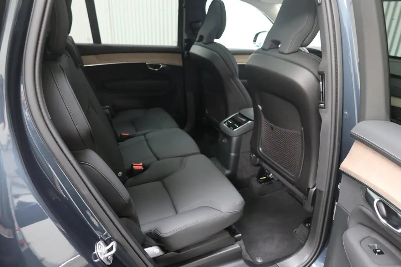 Volvo XC90 6