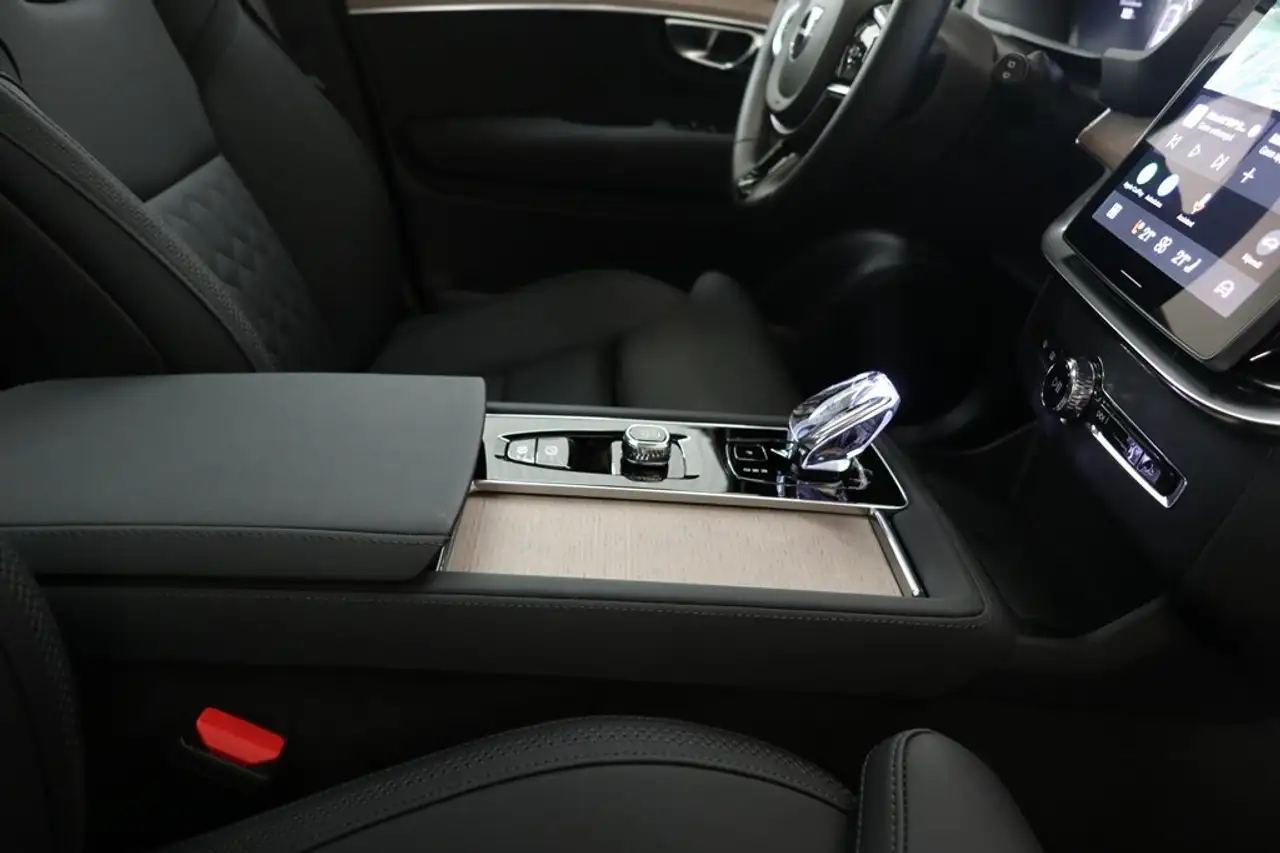 Volvo XC90 12